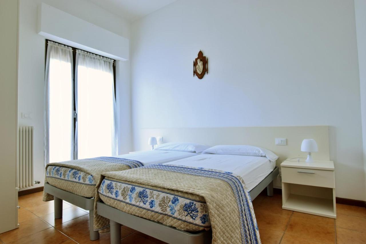 Villa Lory Lignano Sabbiadoro Exterior foto