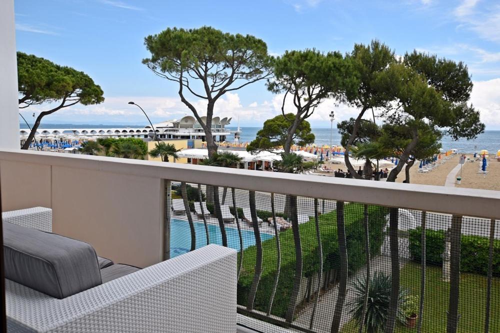 Villa Lory Lignano Sabbiadoro Exterior foto